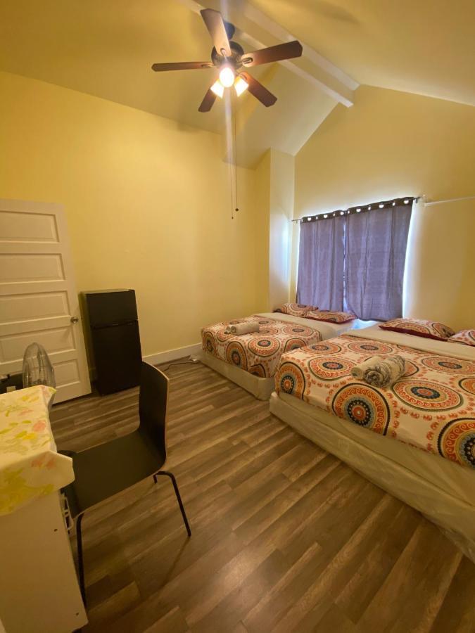 Private Large La Bedroom W Private Half-bathroom - Ac - Wifi - Private Fridge Near Usc - Exposition Park - Usc Memorial Coliseum - Banc Of California Stadium - Downtown Dtla - University Of Southern California Usc! Privatunterkunft Los Angeles