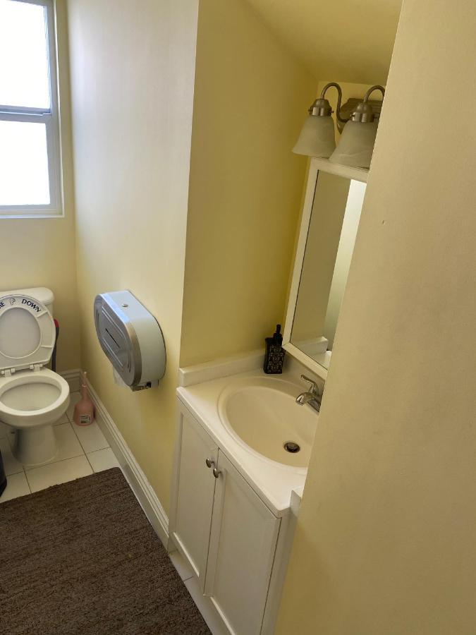 Privatunterkunft Private Large La Bedroom W Private Half-bathroom - Ac - Wifi - Private Fridge Near Usc - Exposition Park - Usc Memorial Coliseum - Banc Of California Stadium - Downtown Dtla - University Of Southern California Usc! *